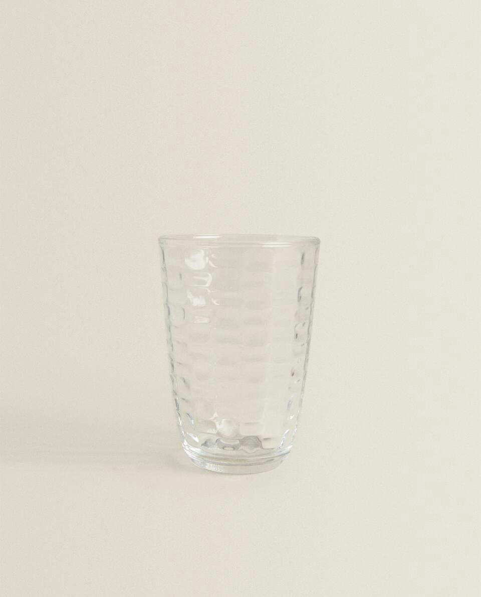 RAISED SQUARE-EFFECT TUMBLER