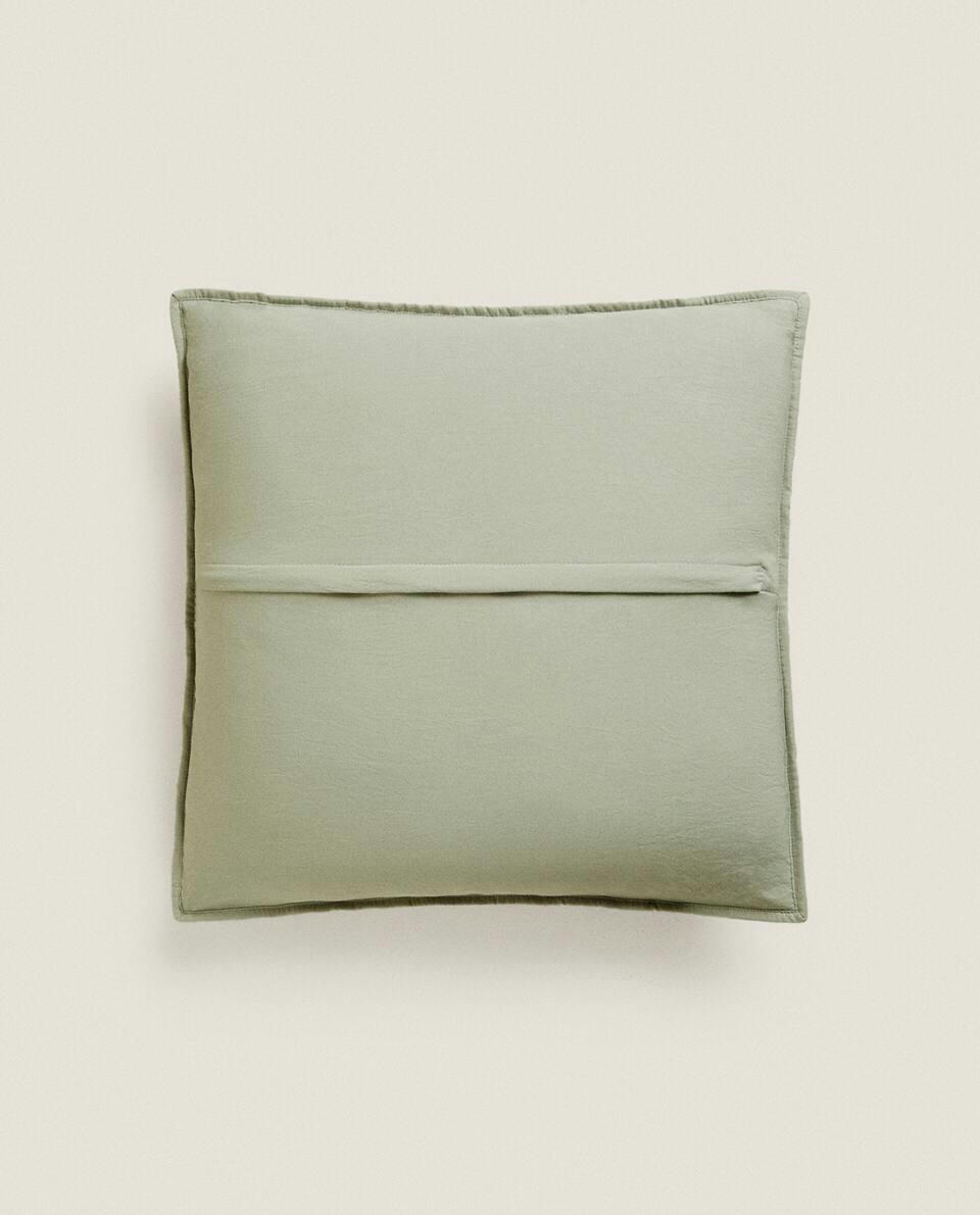 QUILTED DOTTED CUSHION COVER