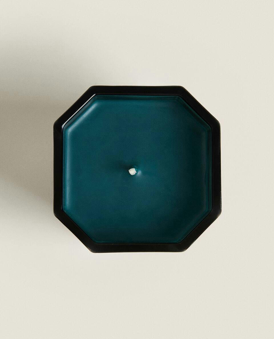 WINTER CYPRESS SCENTED CANDLE