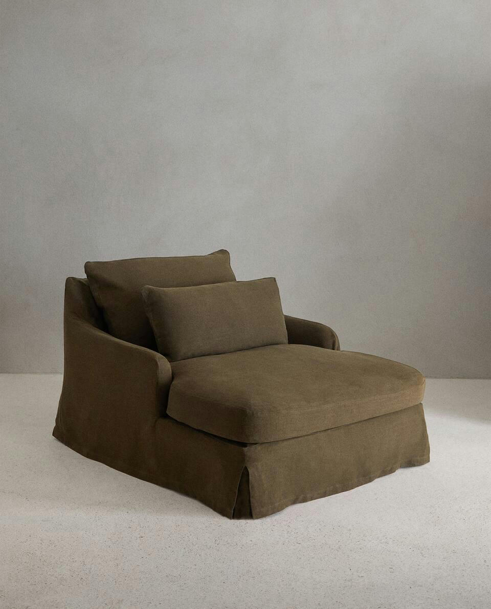 LOVESEAT 01