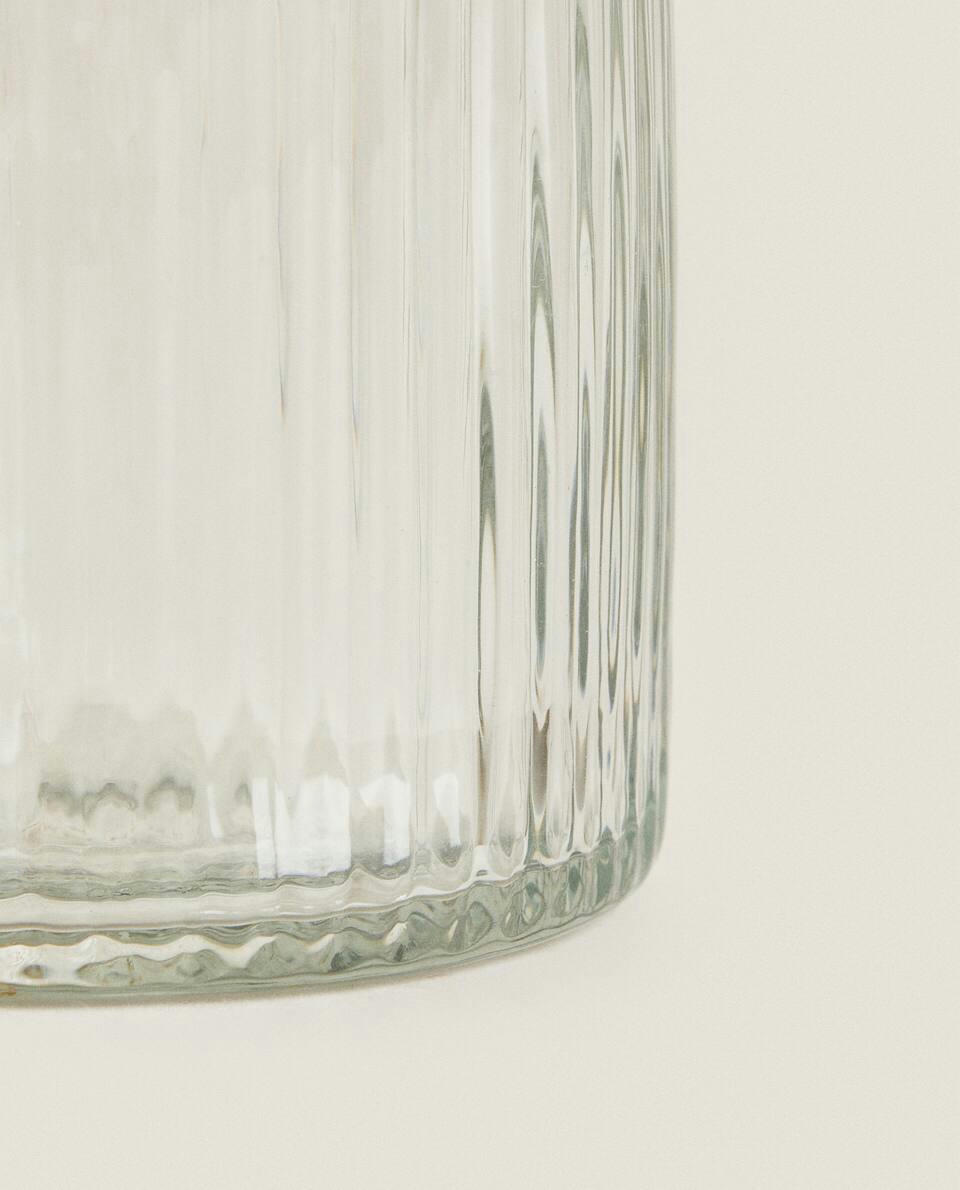 GLASS VASE WITH LINES