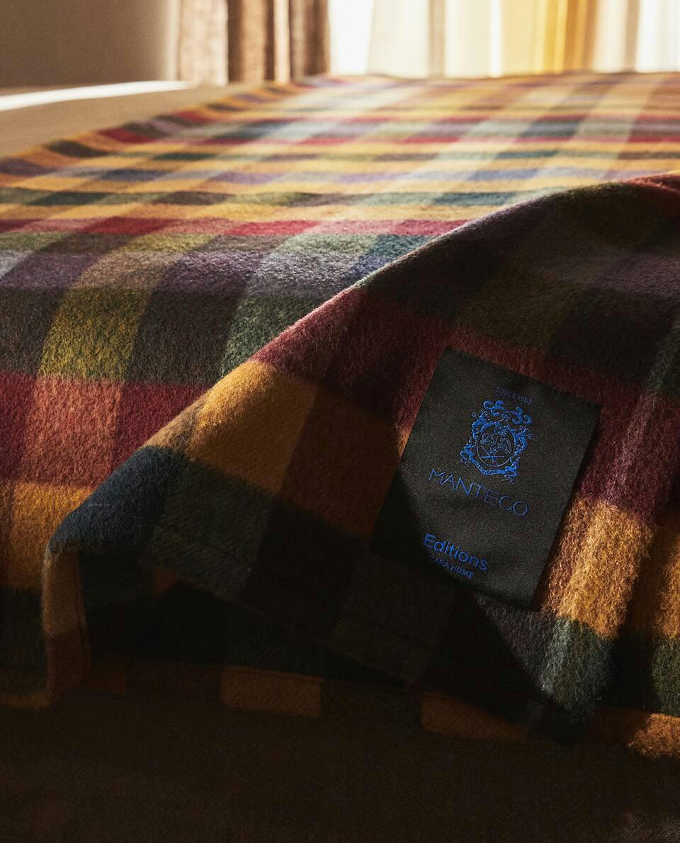 MULTICOLOURED CHECKED WOOL BLANKET
