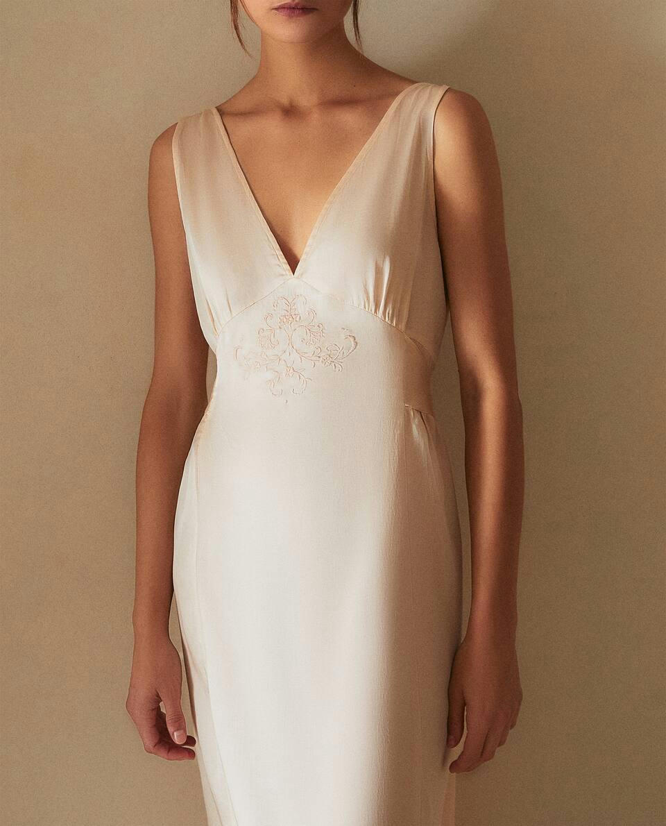 SATEEN NIGHTDRESS
