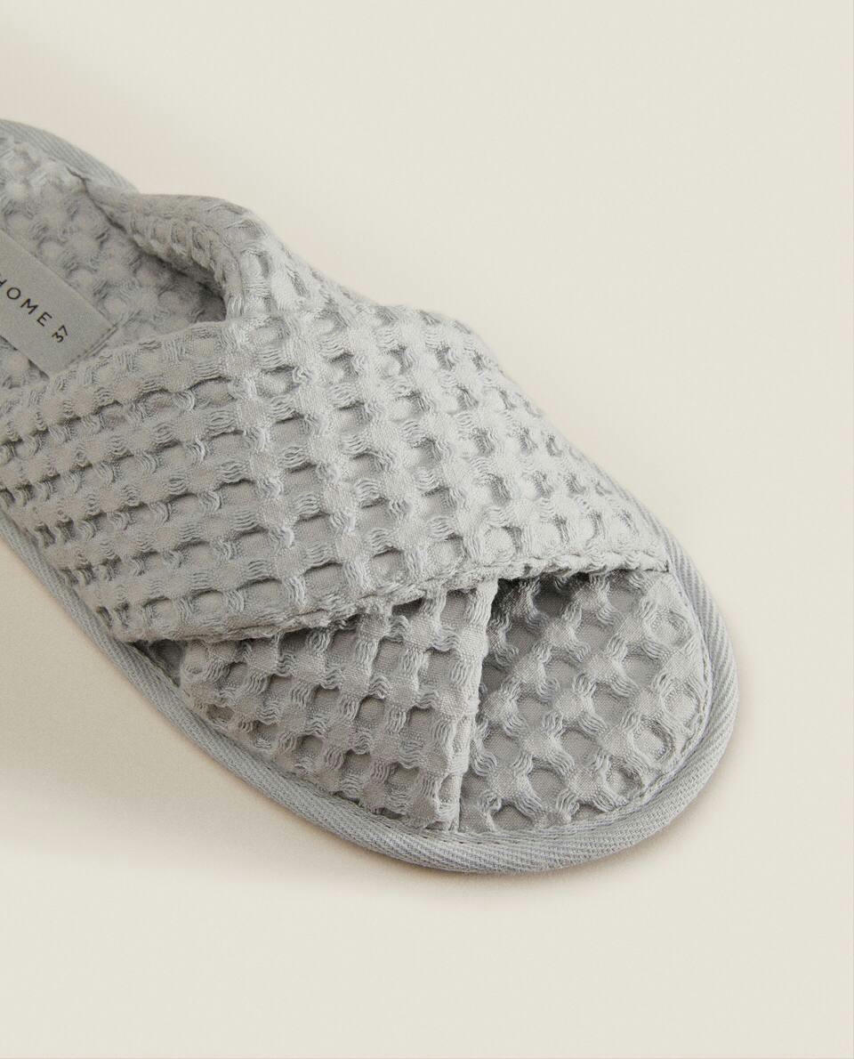WAFFLE-KNIT CROSSOVER SLIPPERS