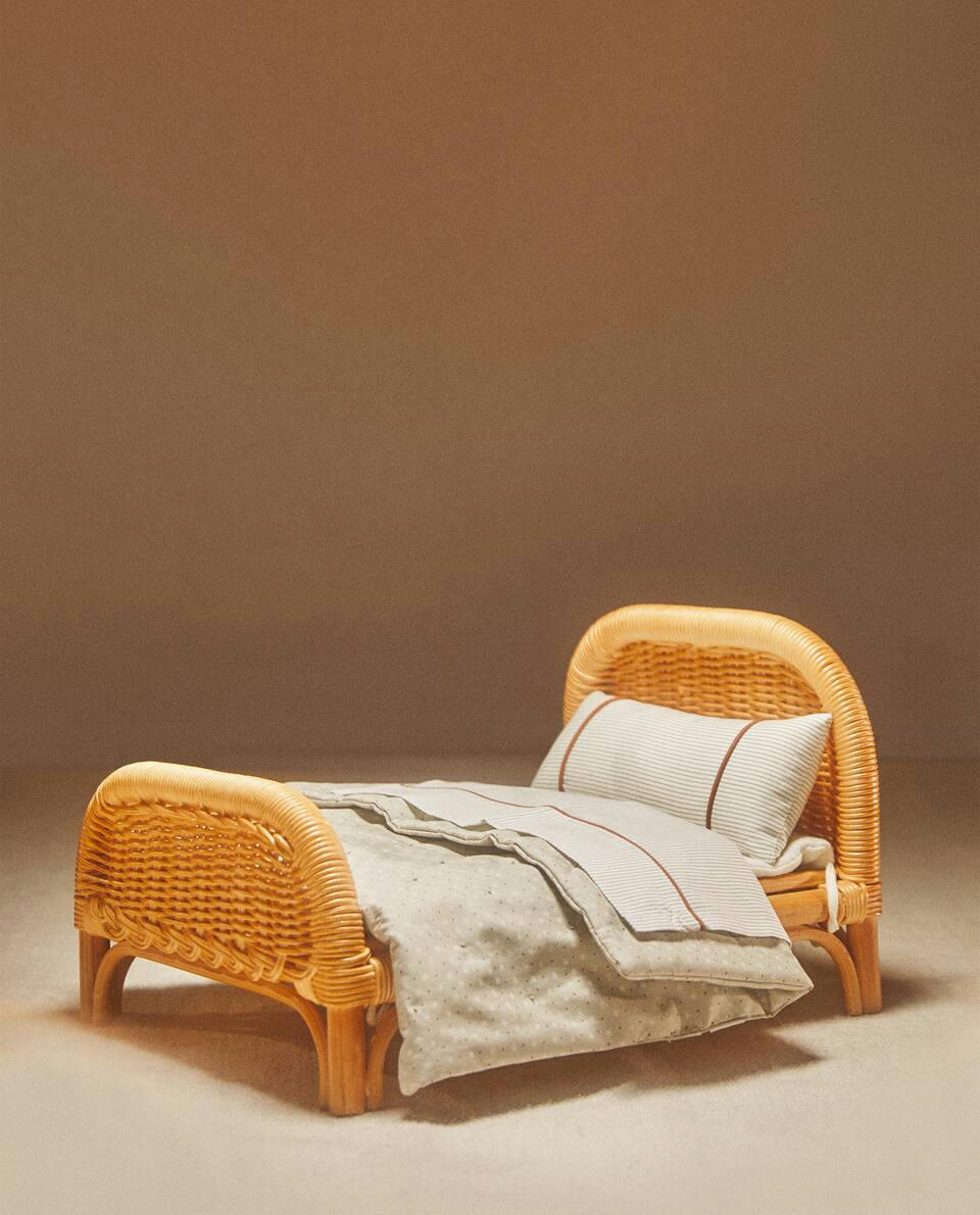 CHILDREN’S TOY MINI COT