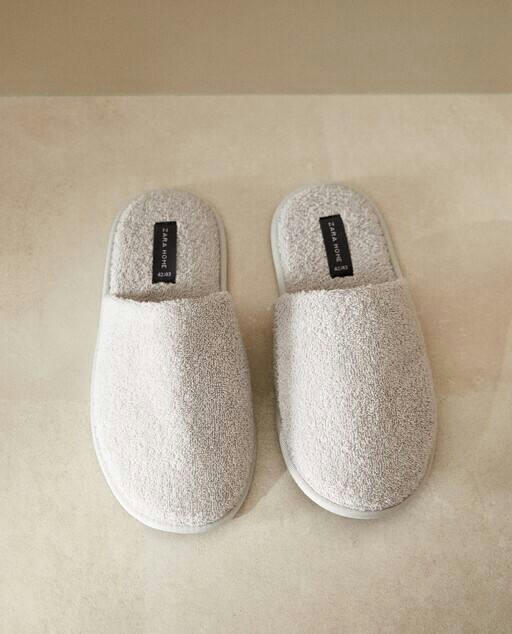 TERRY BATHROOM SLIPPERS
