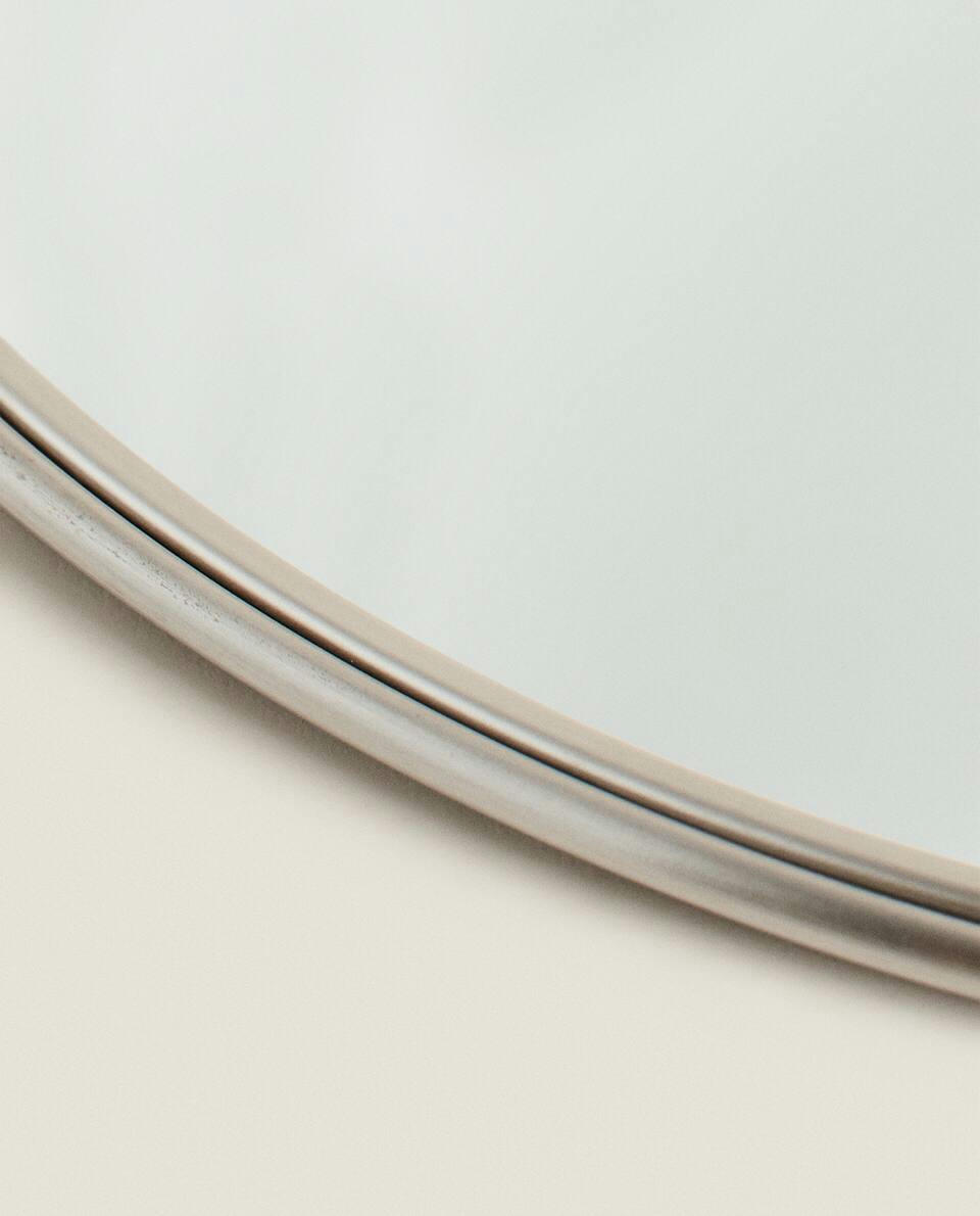 HAND-HELD MIRROR WITH STEEL FRAME