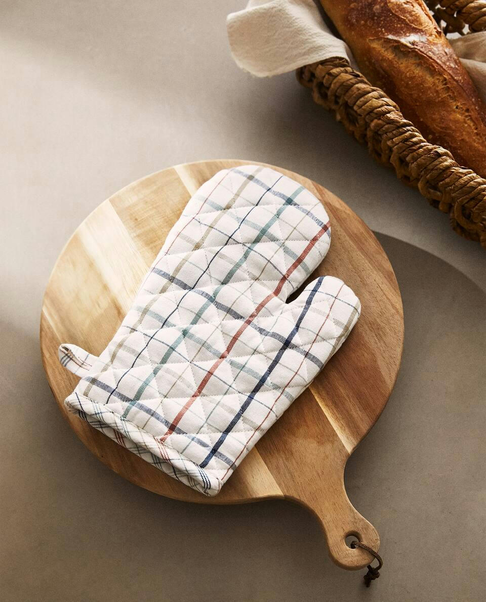 DYED THREAD COTTON OVEN GLOVE