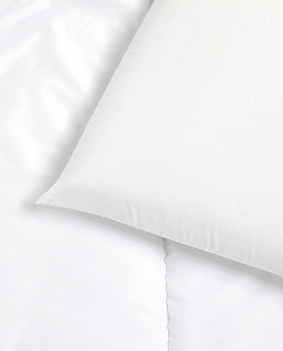 VISCOELASTIC BLOCK PILLOW