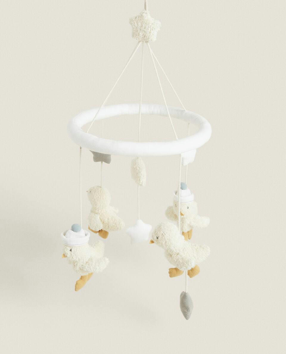 DUCK MOBILE COT DECORATION