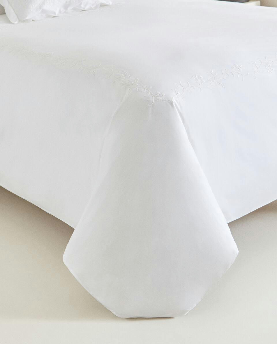 FLORAL EMBROIDERY DUVET COVER