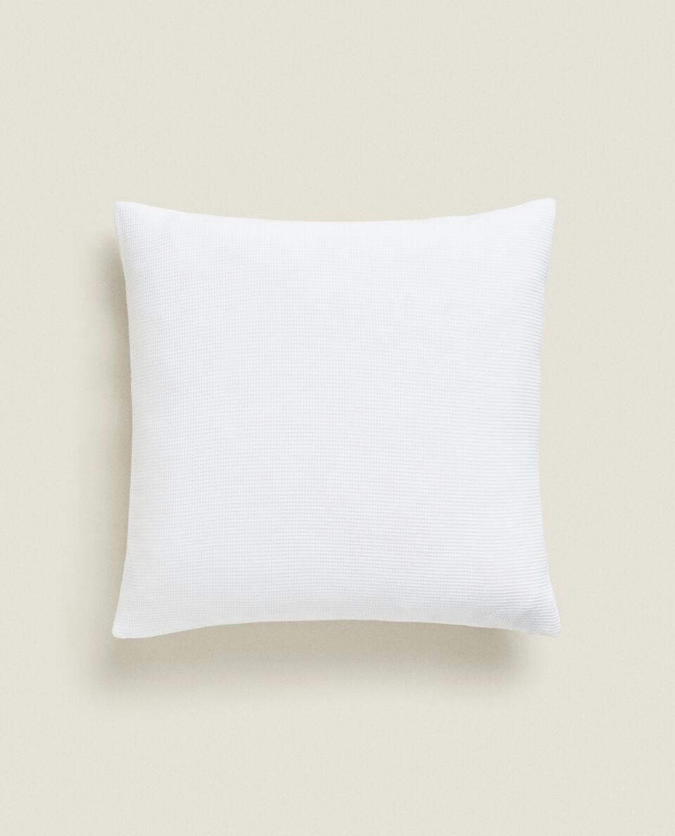 PIQUé CUSHION COVER