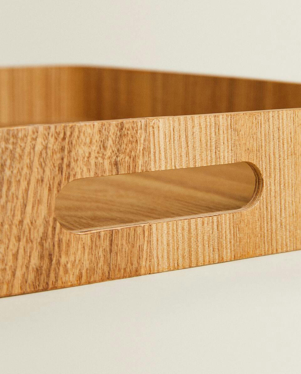 MEDIUM NON-SLIP TRAY