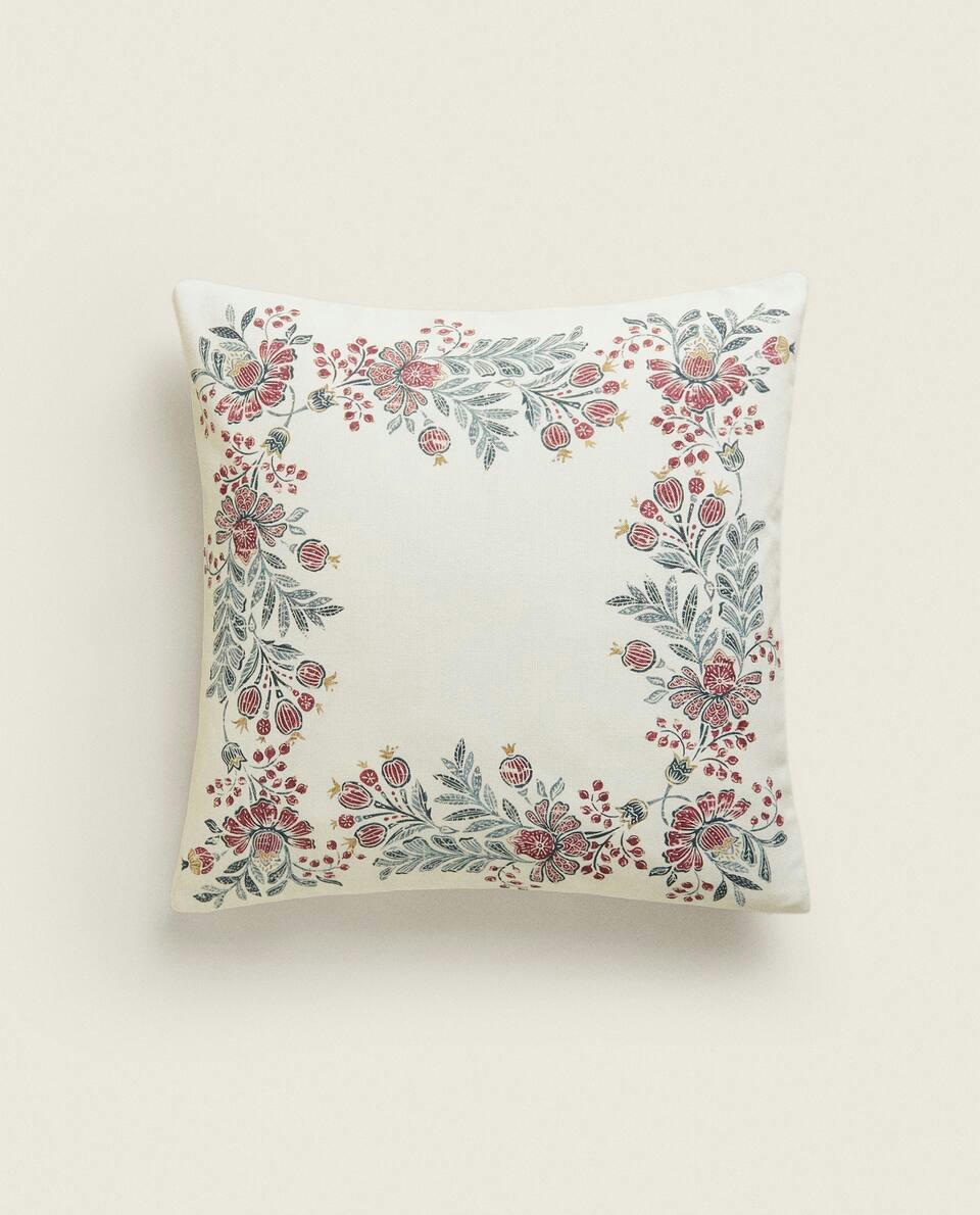 CHRISTMAS CUSHION COVER WITH BORDER