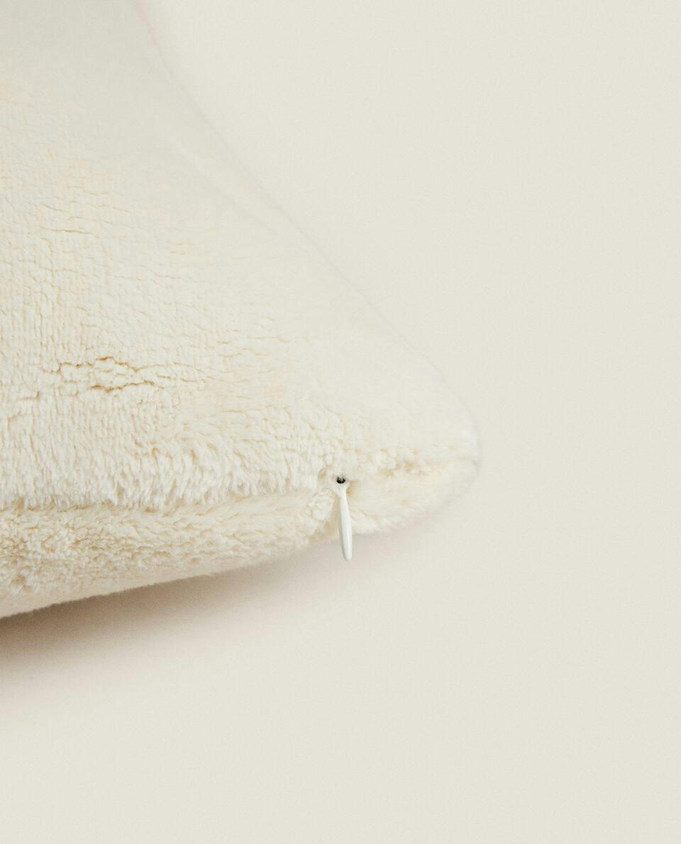 FLEECE CUSHION COVER
