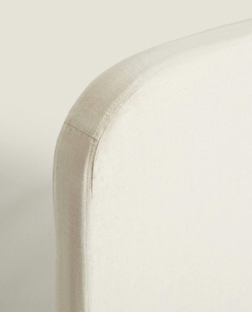 ROUNDED HEADBOARD WITH LINEN COVER