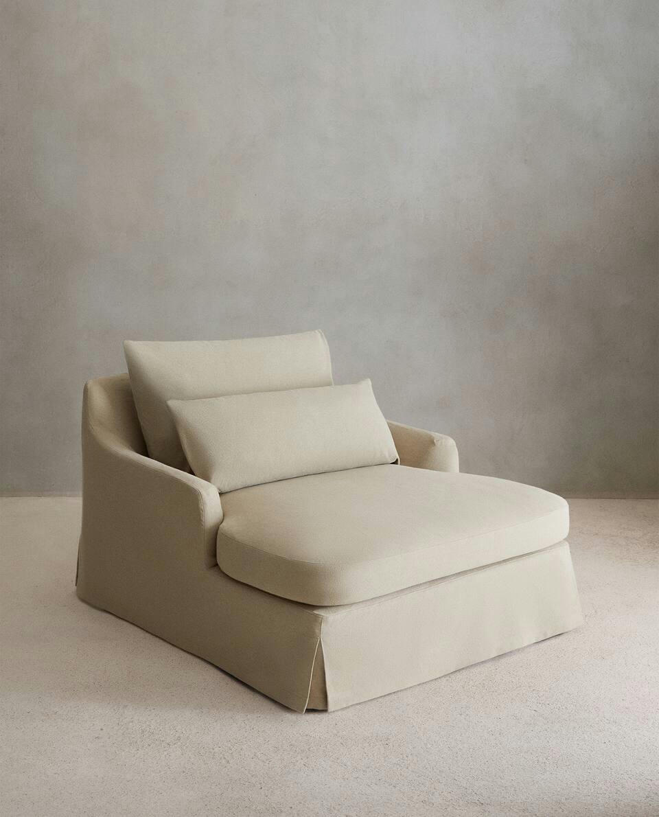 LOVESEAT 01