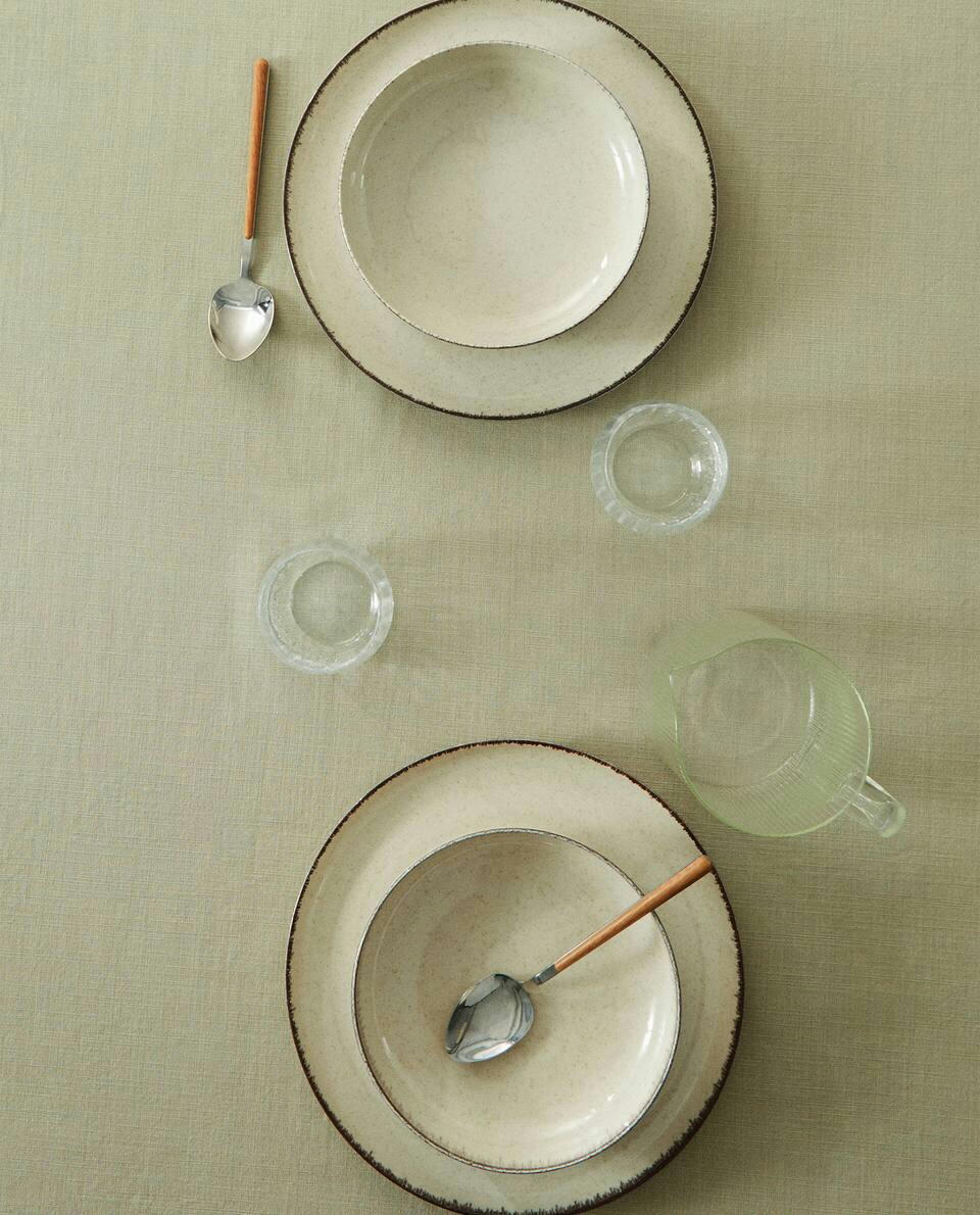 HEMSTITCHED TABLECLOTH