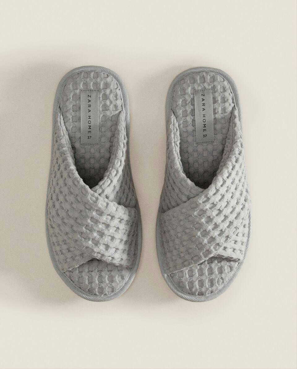 WAFFLE-KNIT CROSSOVER SLIPPERS