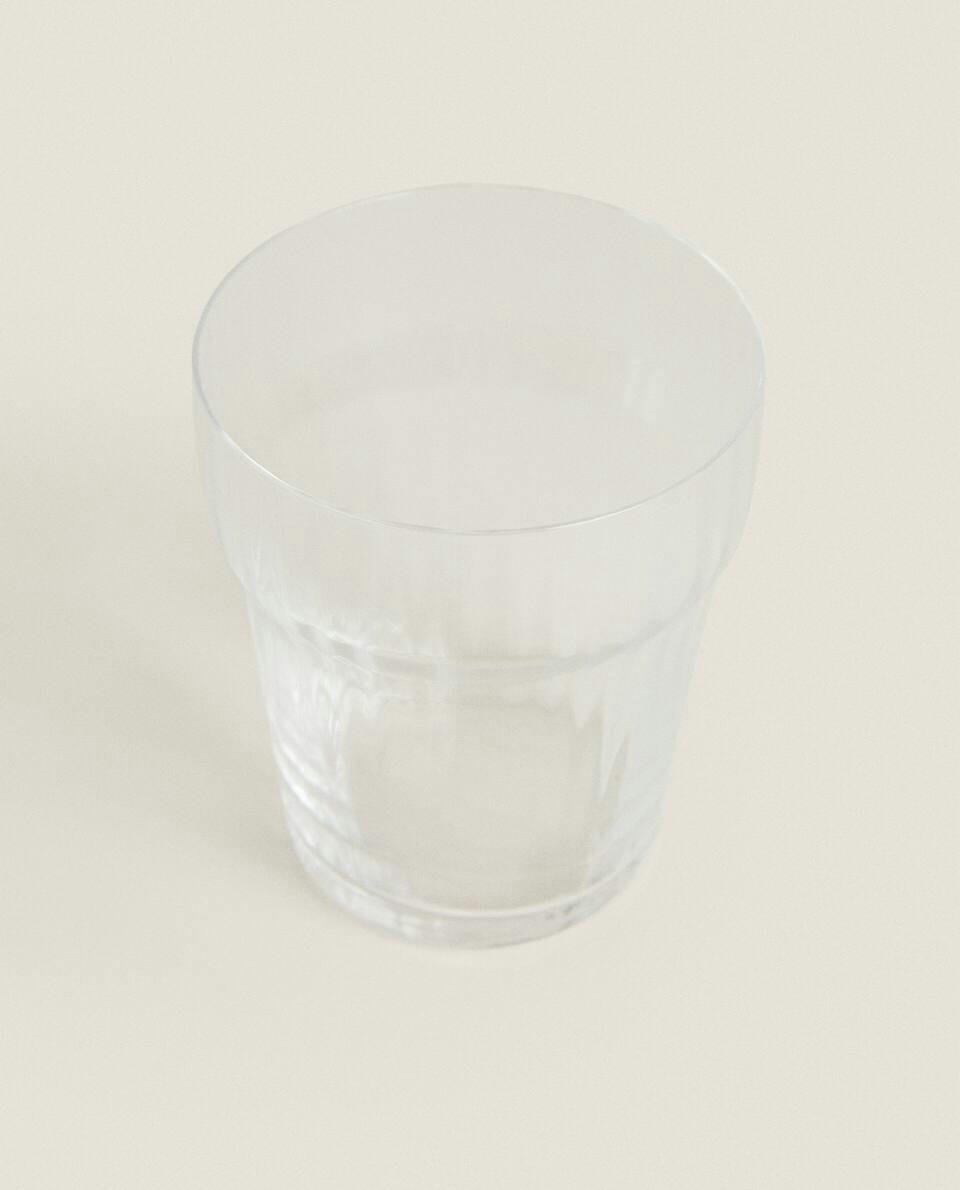 GLASS TUMBLER WITH LINE DESIGN