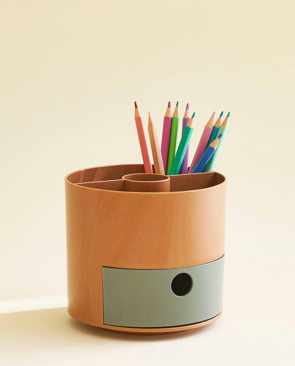 SWIVEL PEN POT