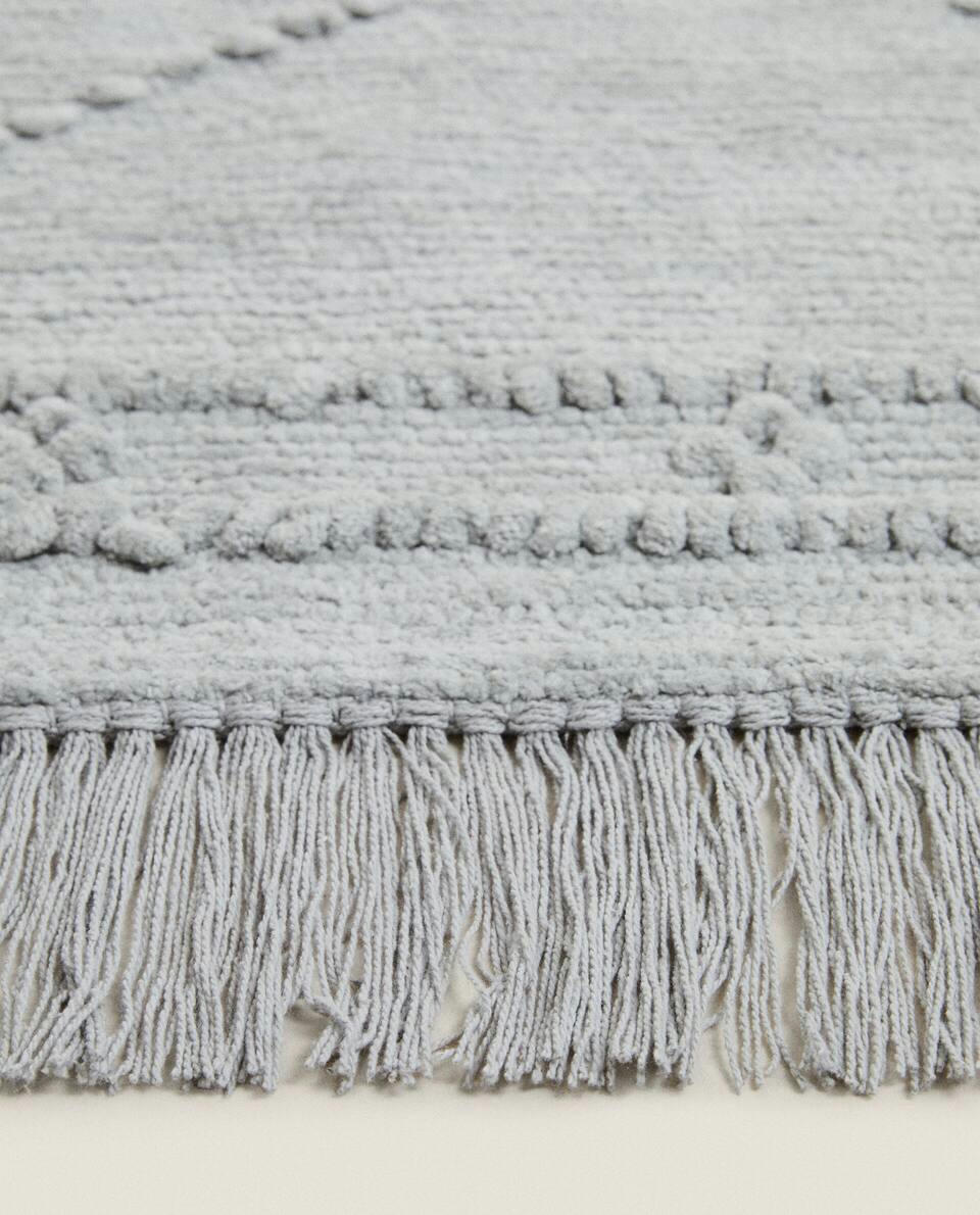 KIDS’ DIAMOND CHENILLE RUG WITH FRINGING