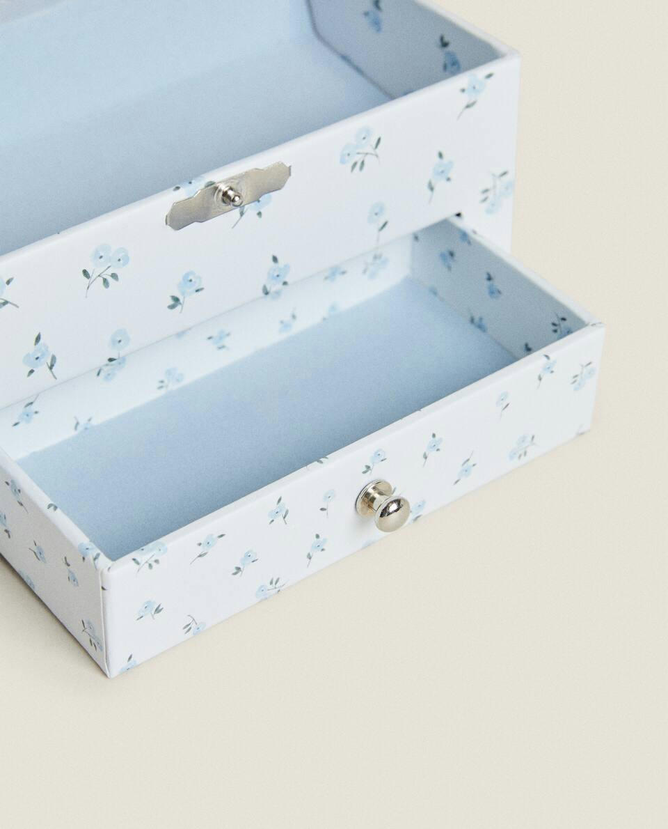 THE THREE LITTLE PIGS MUSIC BOX