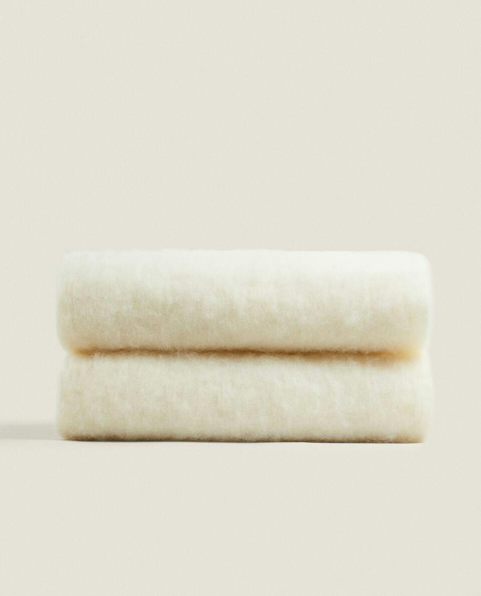 XL CARDED WOOL BLANKET