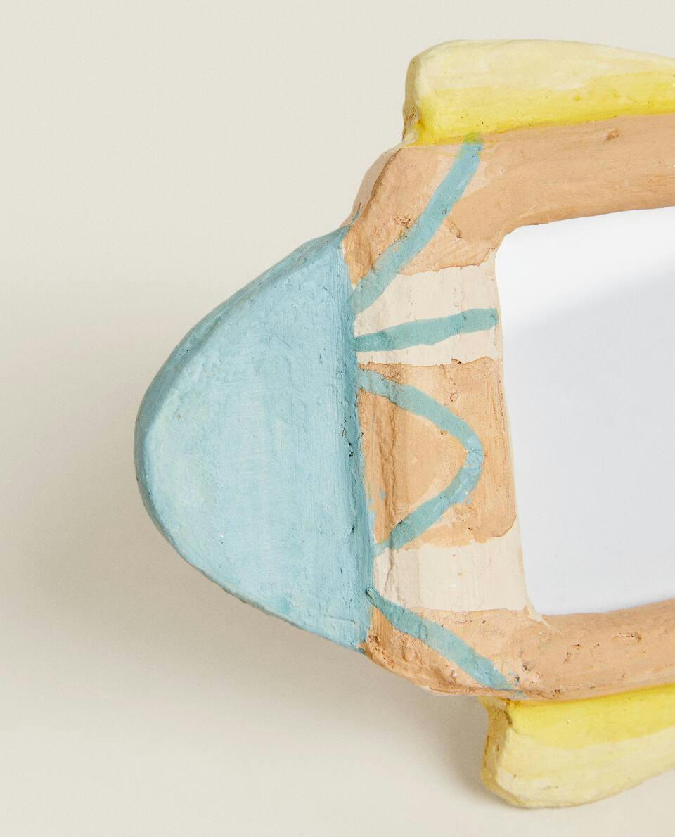 GLOW-IN-THE-DARK ROCKET PHOTO FRAME