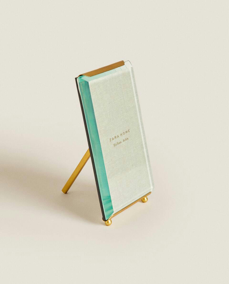 GOLD STRUCTURE FRAME