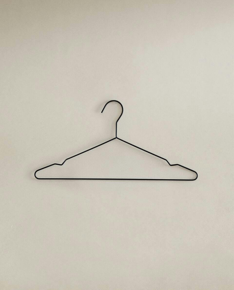 RUBBERISED HANGERS (PACK OF 6)