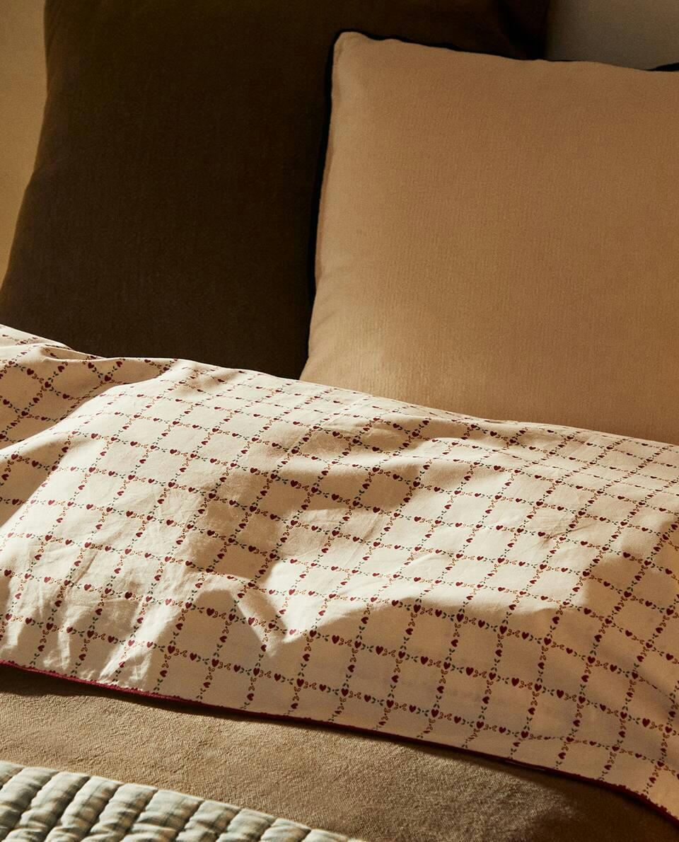 CHILDREN'S PERCALE DUVET COVER WITH CHRISTMAS HEARTS