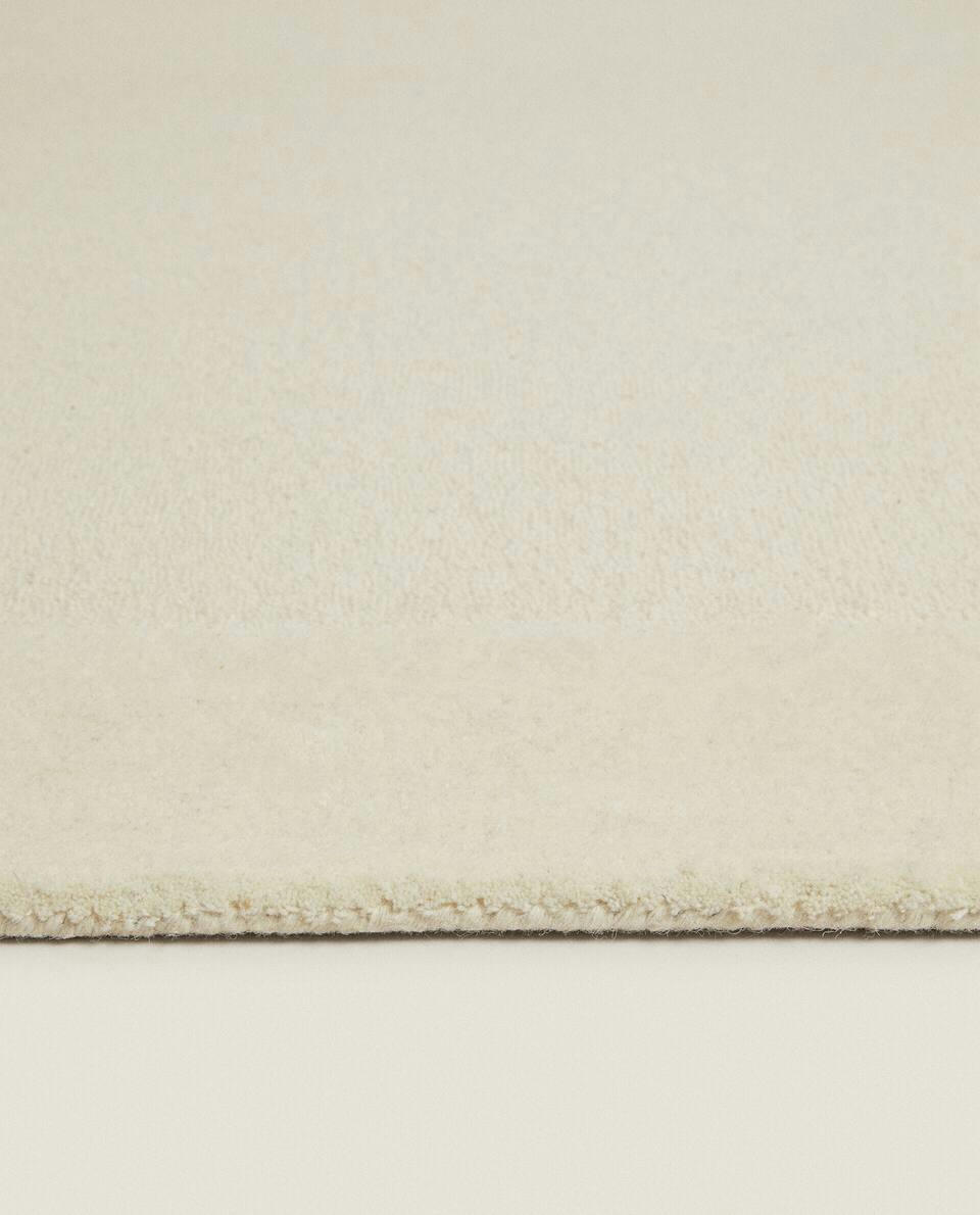 WOOL RUG