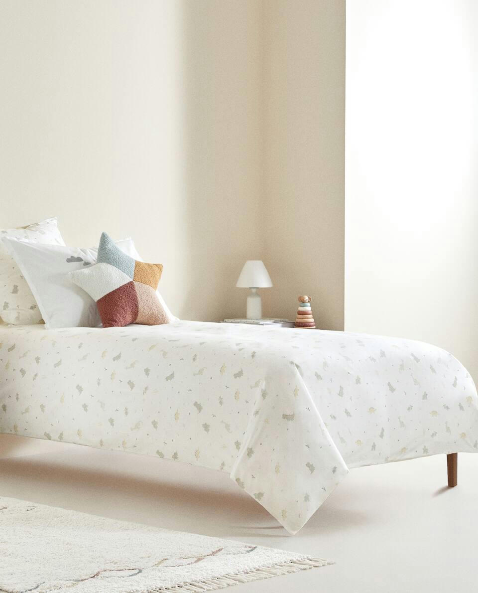 DINOSAUR PRINT FITTED SHEET