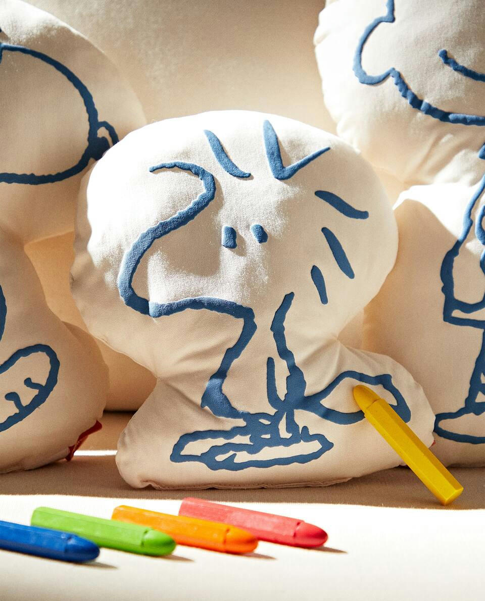 COLOURING WOODSTOCK PEANUTS? CUSHION