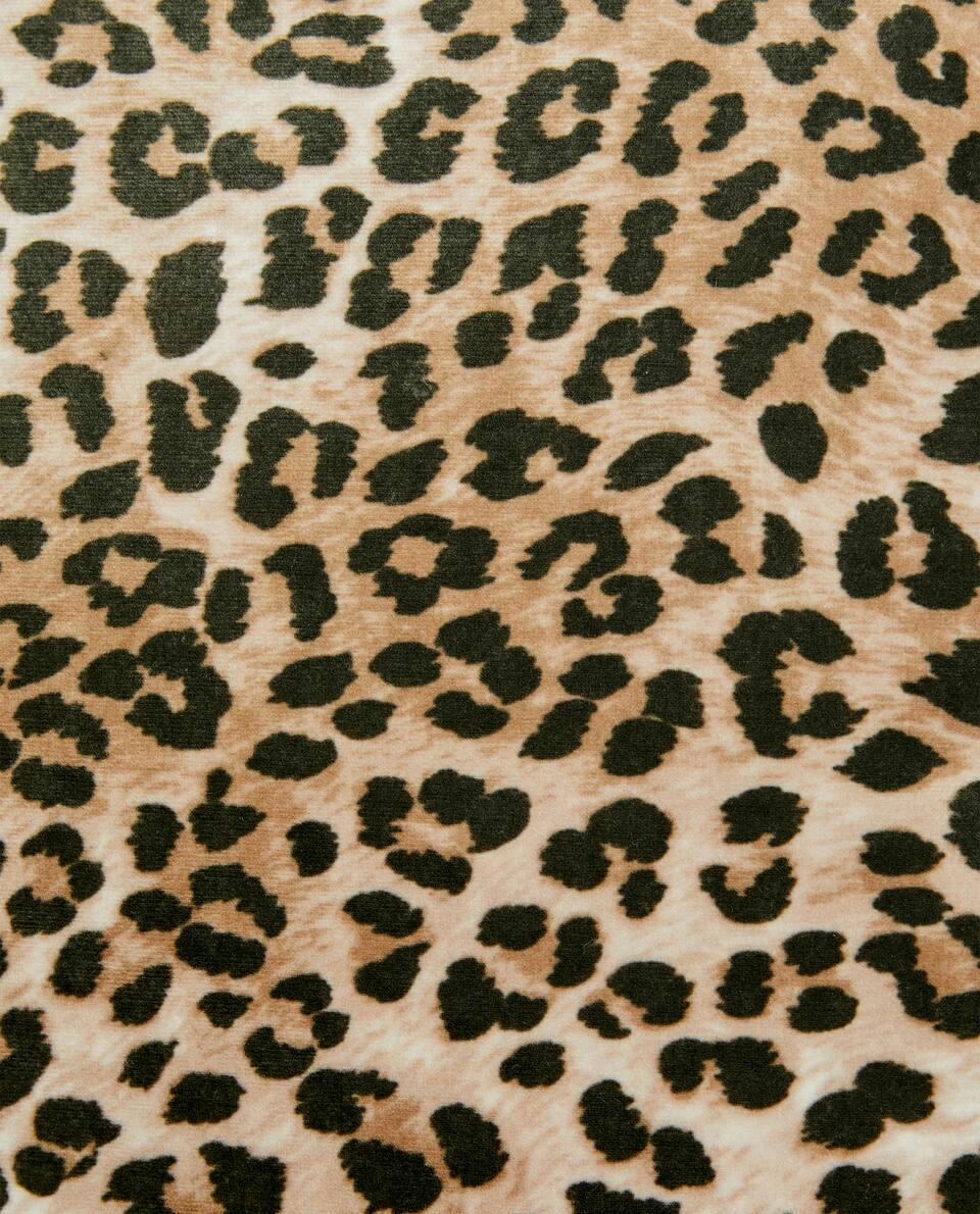 LEOPARD VELVET CUSHION COVER
