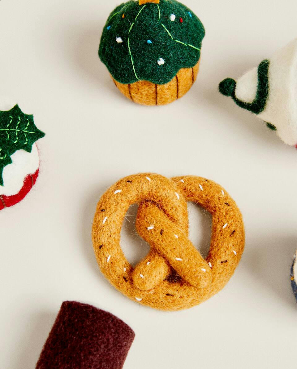 CHILDREN'S TOY FELT SWEETS SET