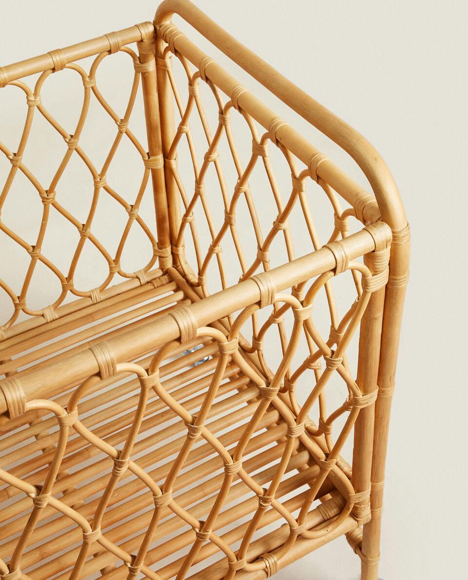RATTAN COT