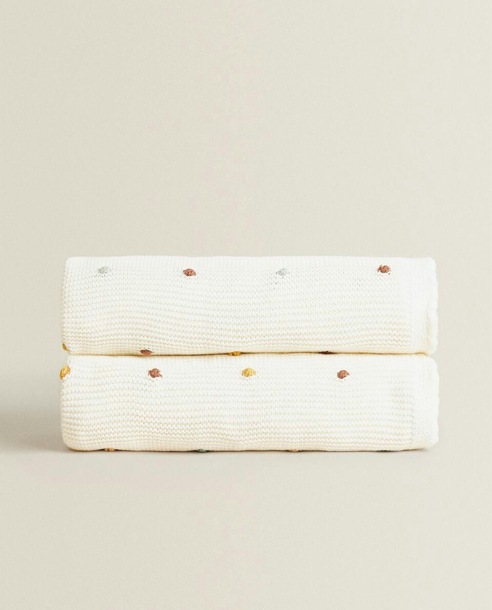 MULTICOLOURED CHUNKY KNIT BLANKET