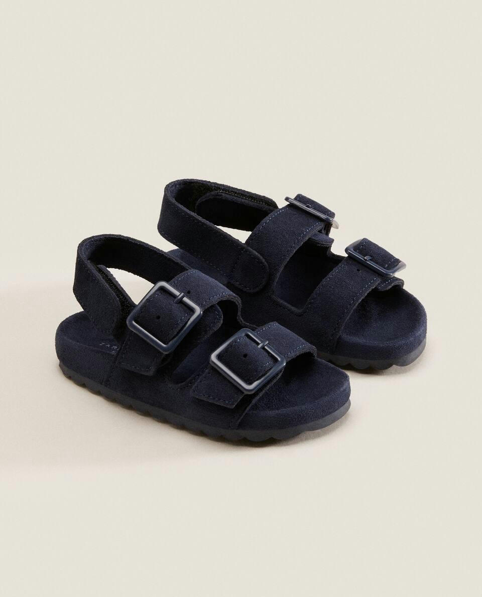 BUCKLED LEATHER SANDALS