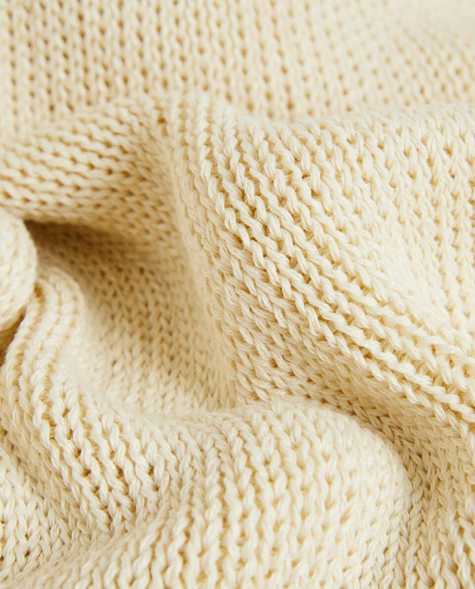 KNIT BLANKET