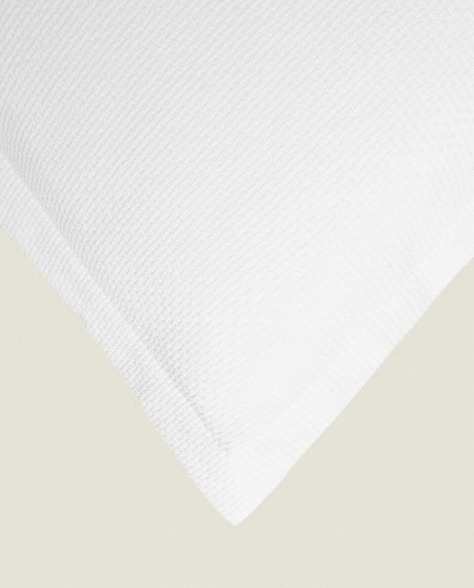 TEXTURED CUSHION COVER
