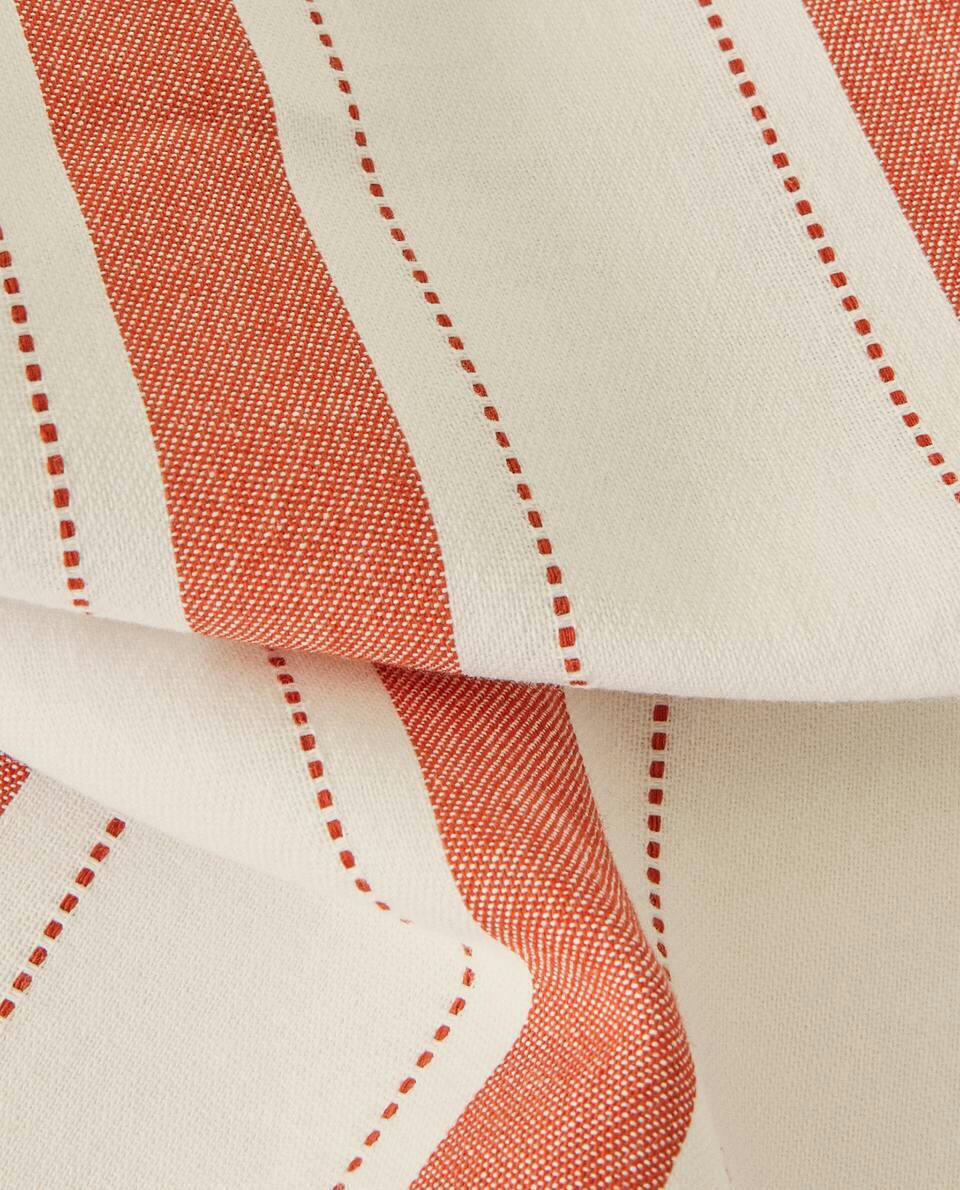 DYED THREAD STRIPED TABLECLOTH