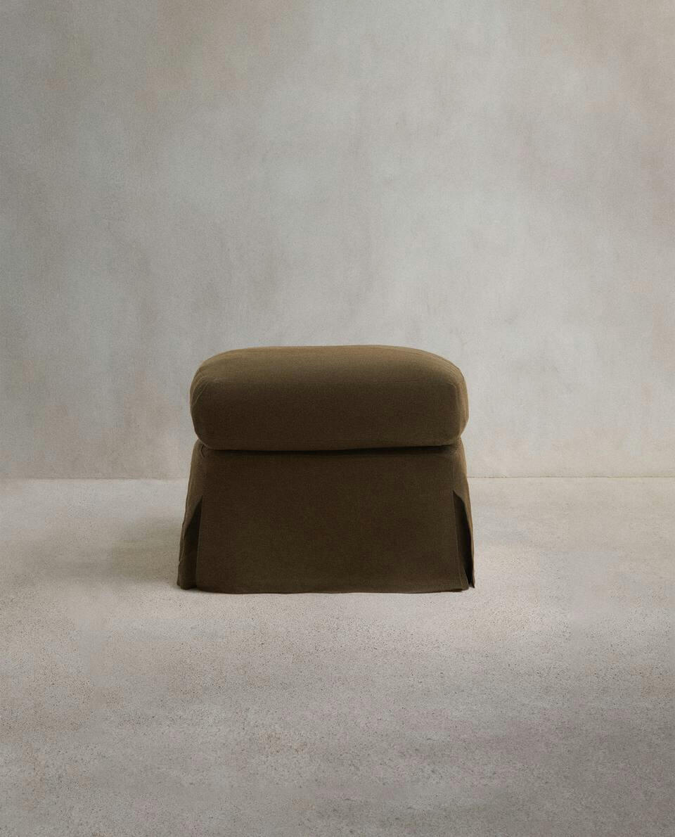 FOOTSTOOL 01