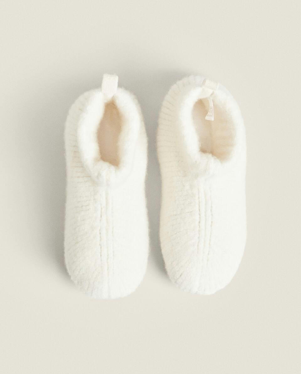 CASHMERE SLIPPERS