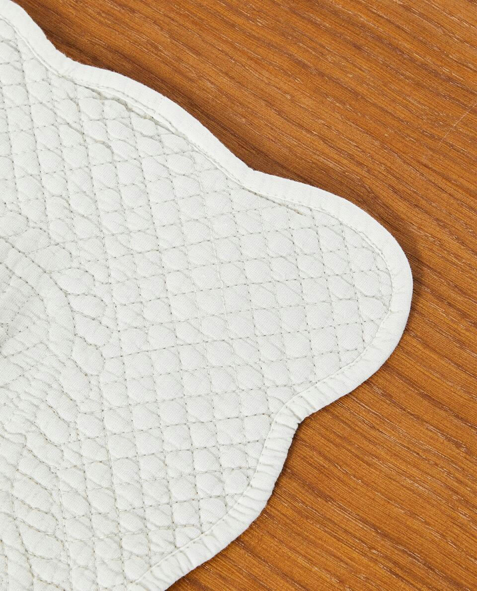 XL QUILTED PLACEMAT
