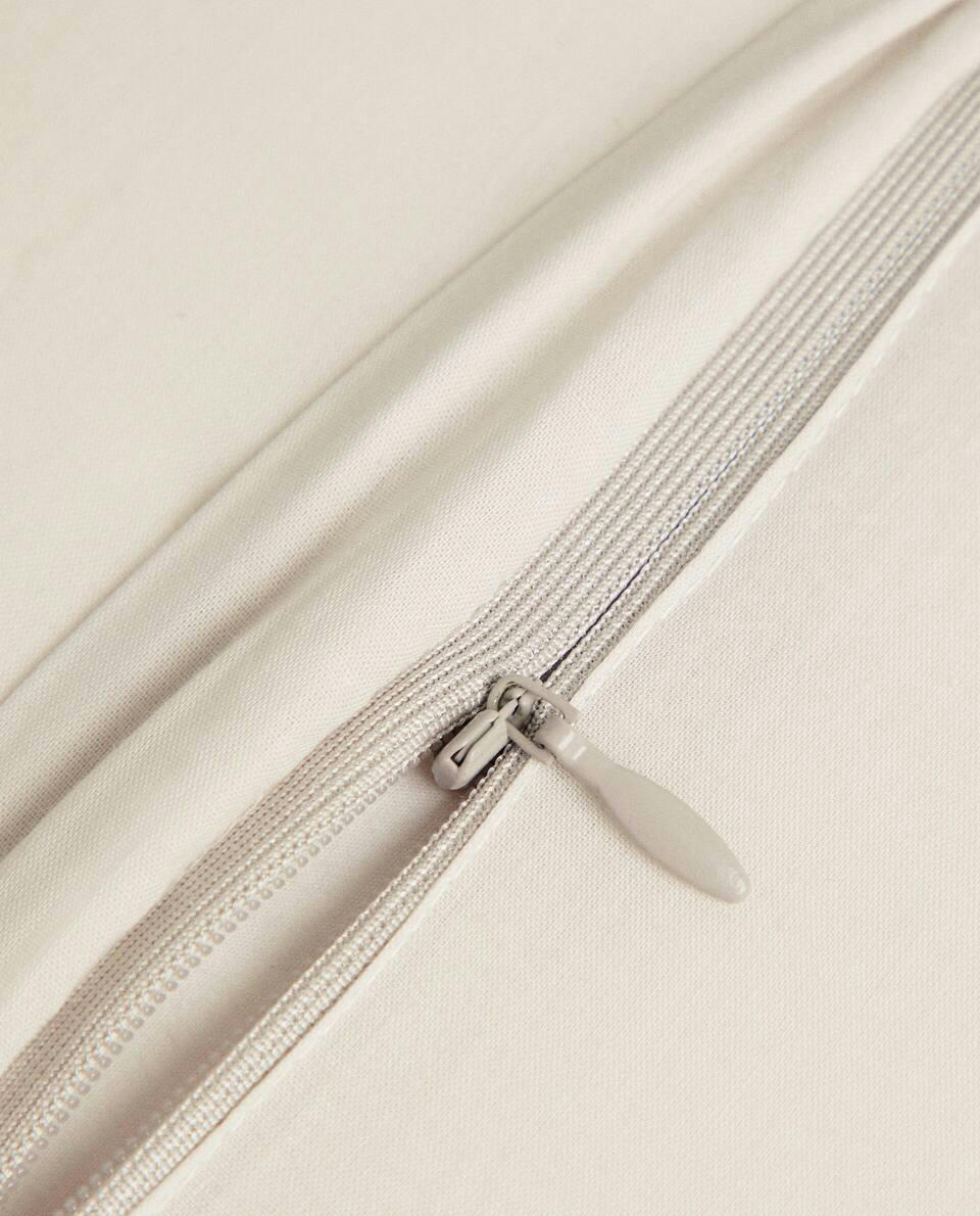 CHILDREN'S FLORAL PRINT CUSHION COVER