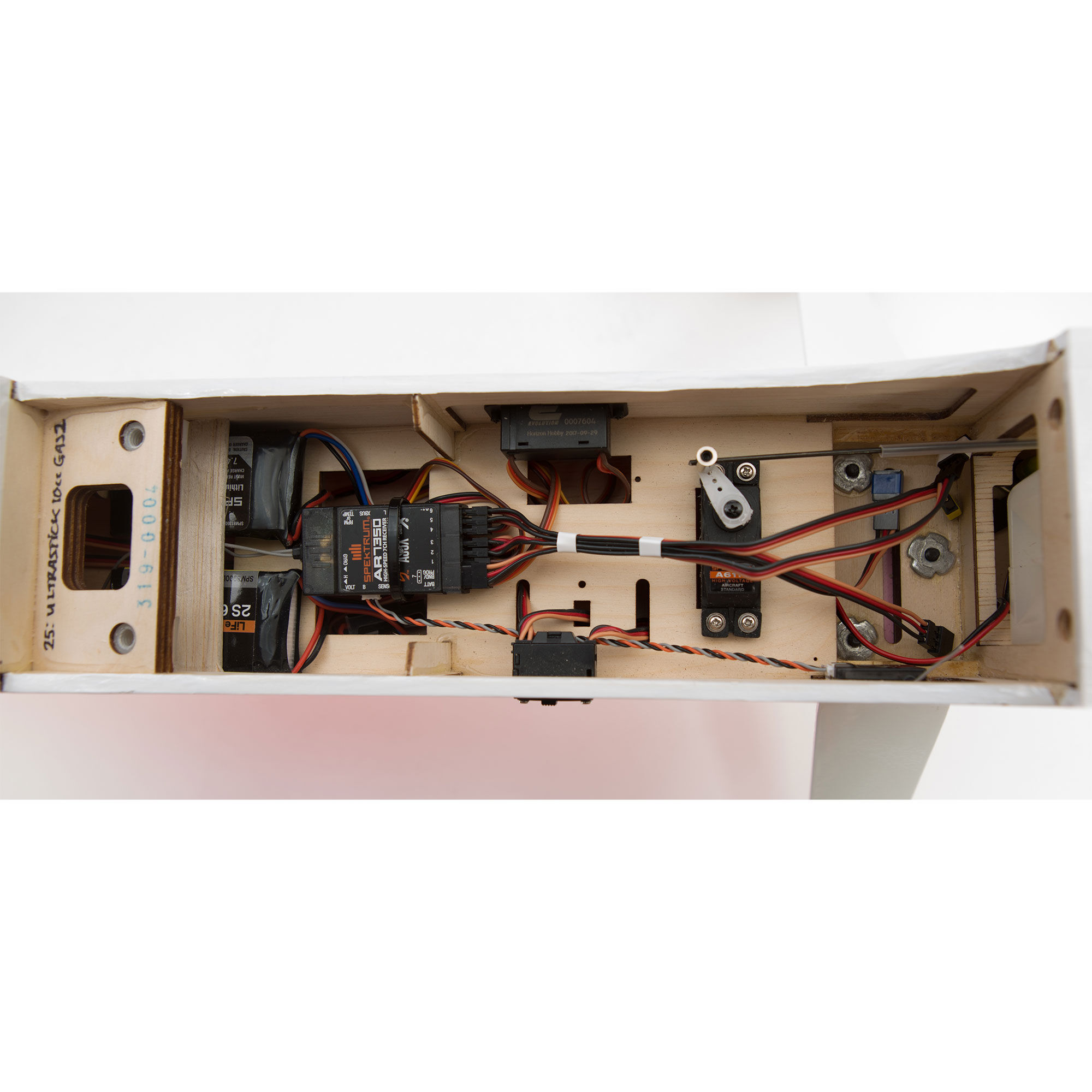 Hangar 9 Ultra Stick 10cc ARF, 60"