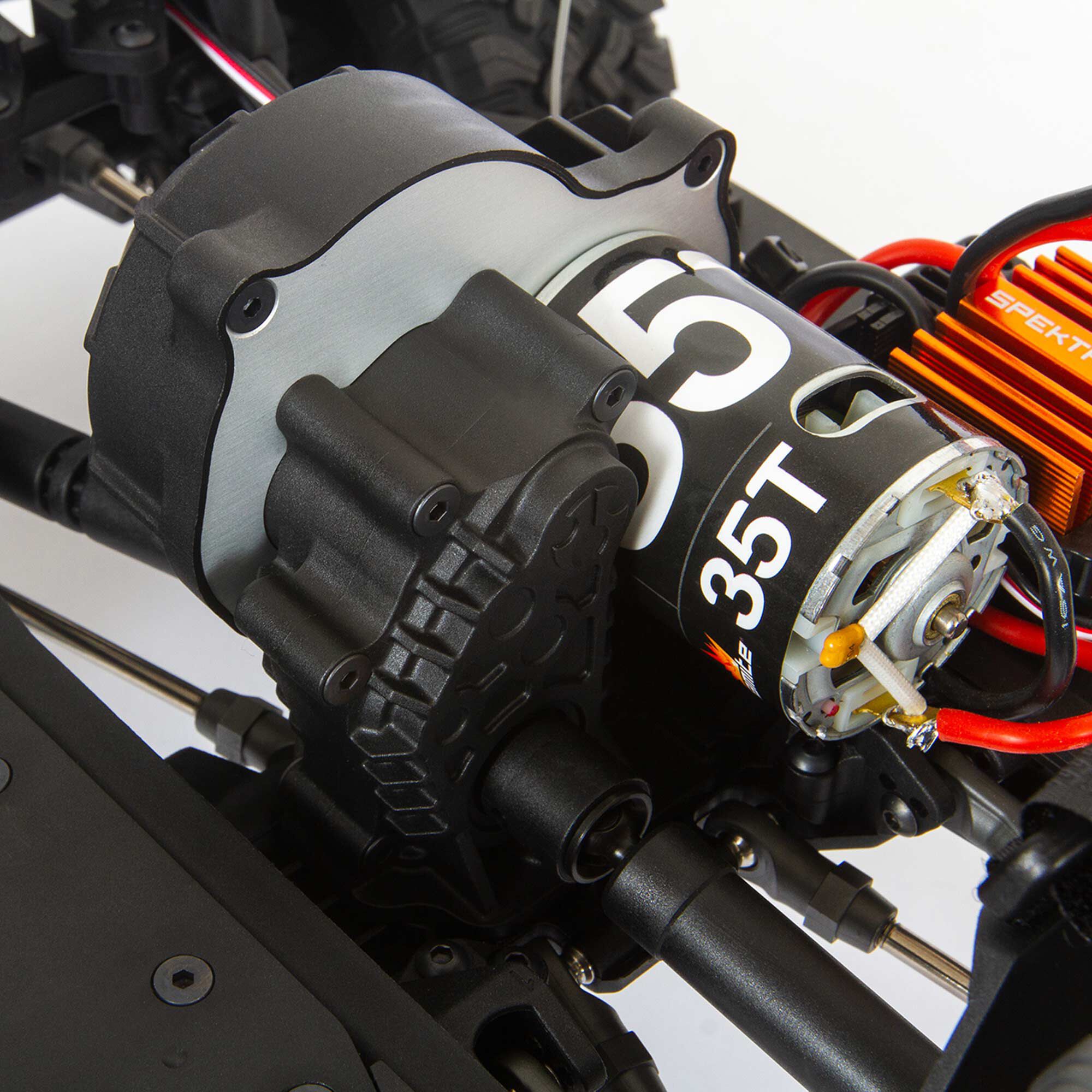 Axial 1/10 SCX10 III Base Camp 4X4 Rock Crawler Brushed RTR