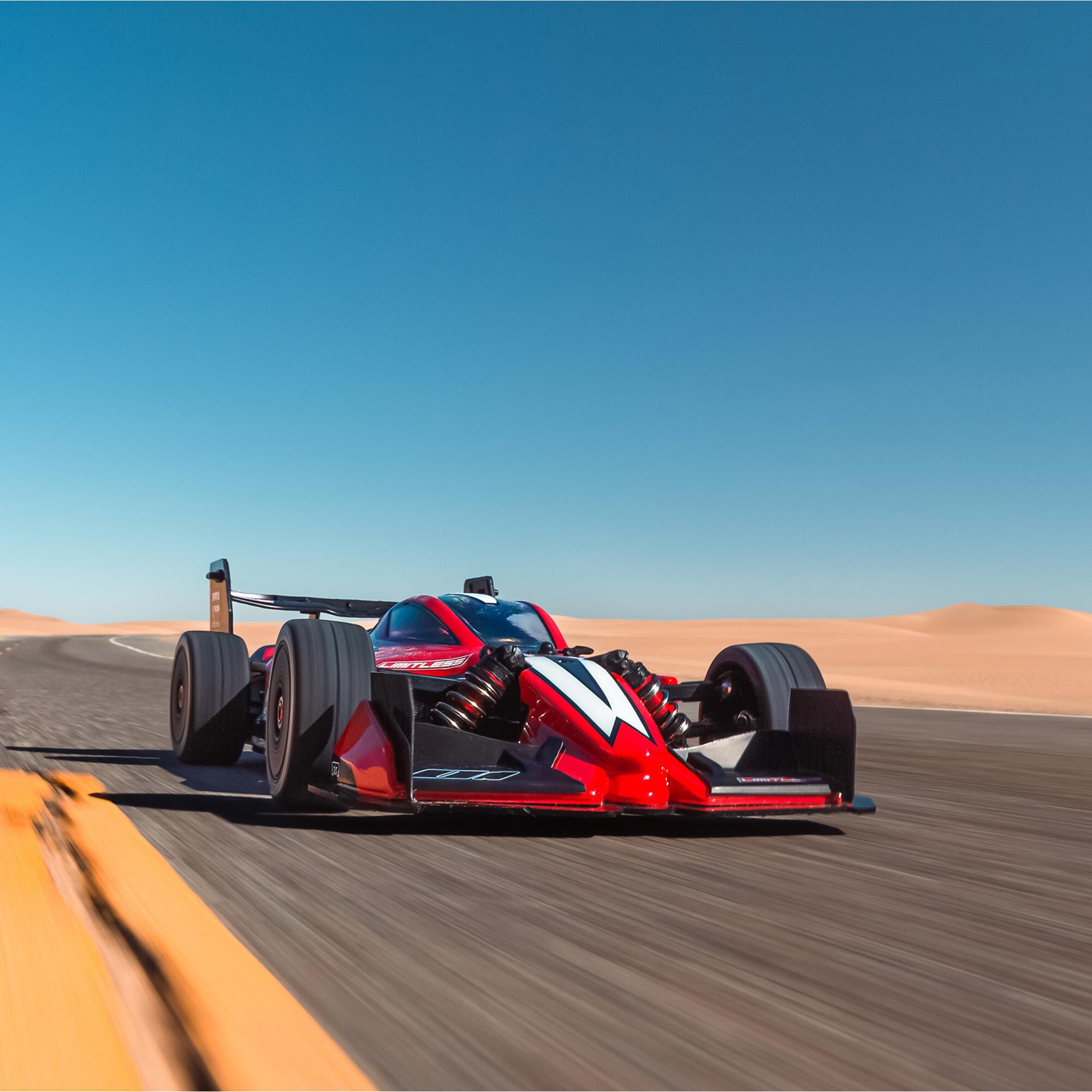 ARRMA 1/7 LIMITLESS 6S 4X4 Roller Brushless Street Speed, Clear